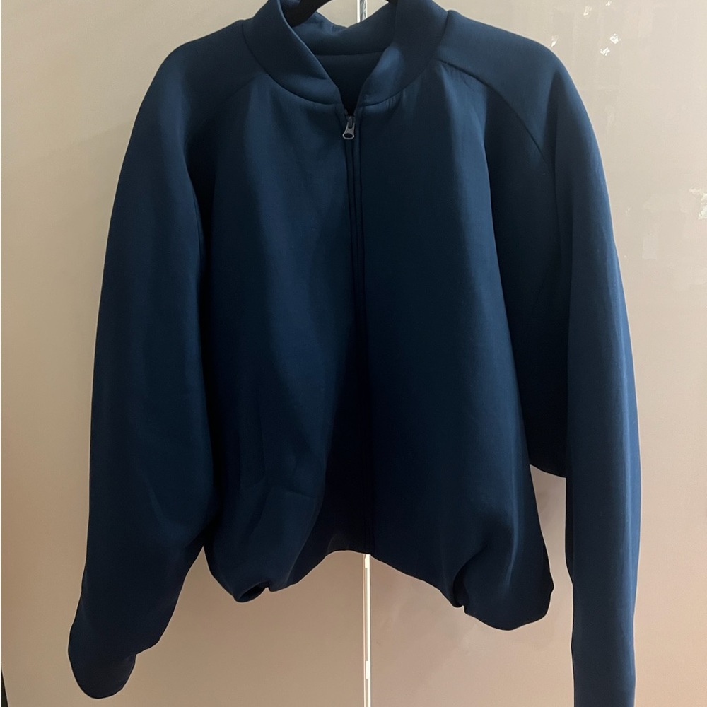 Leze the Label | NWOT Harlow Jacket Navy | Size 3XL